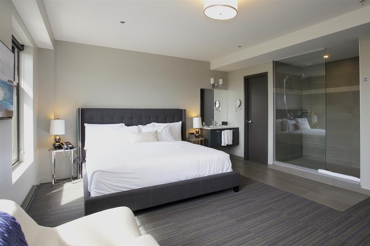 British Hotel And Public House Gatineau Bagian luar foto