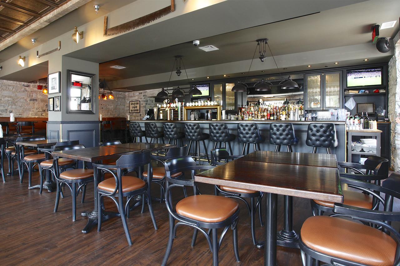 British Hotel And Public House Gatineau Bagian luar foto